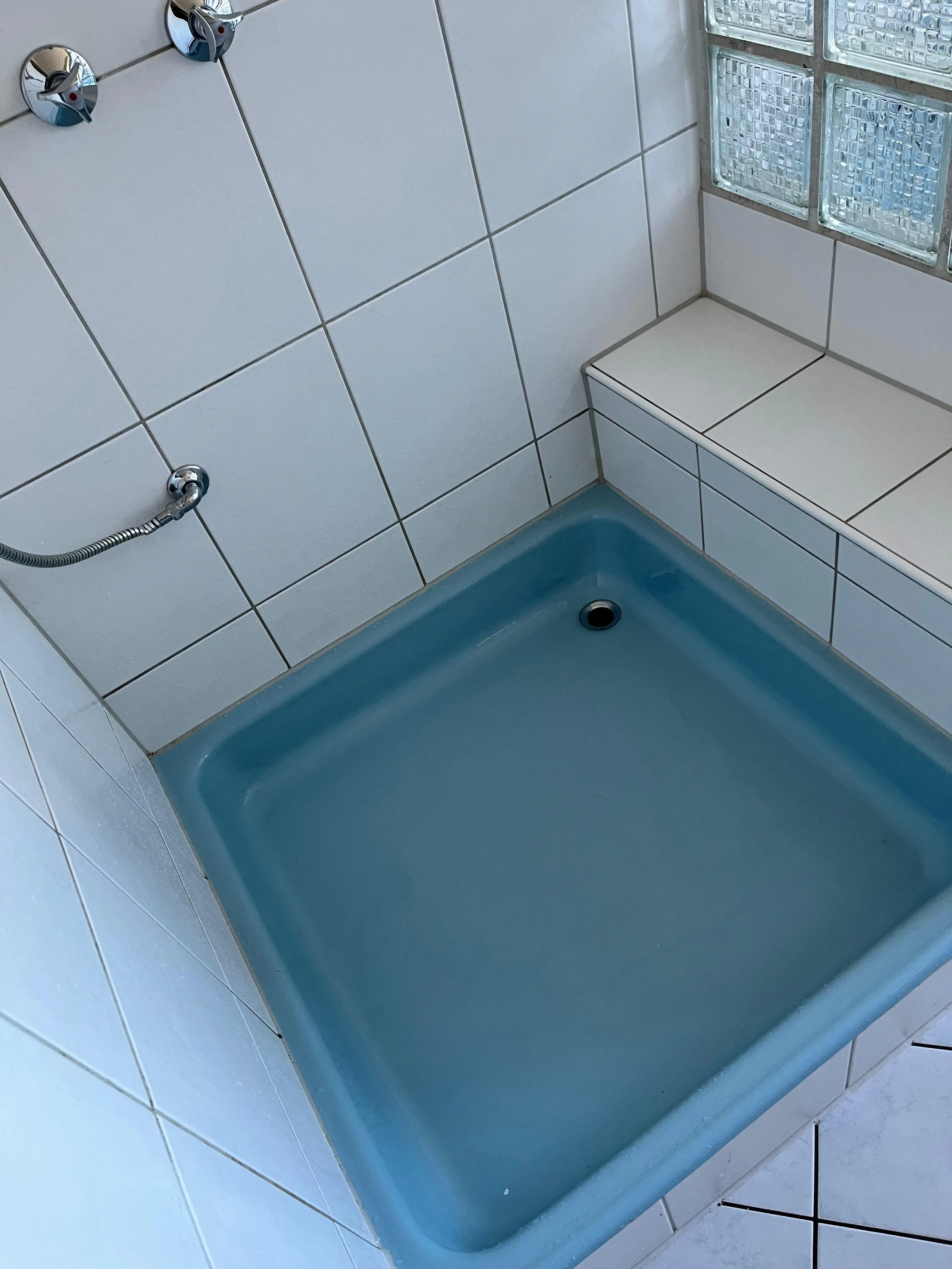 Gründliche Reinigung im Sanitärbereich