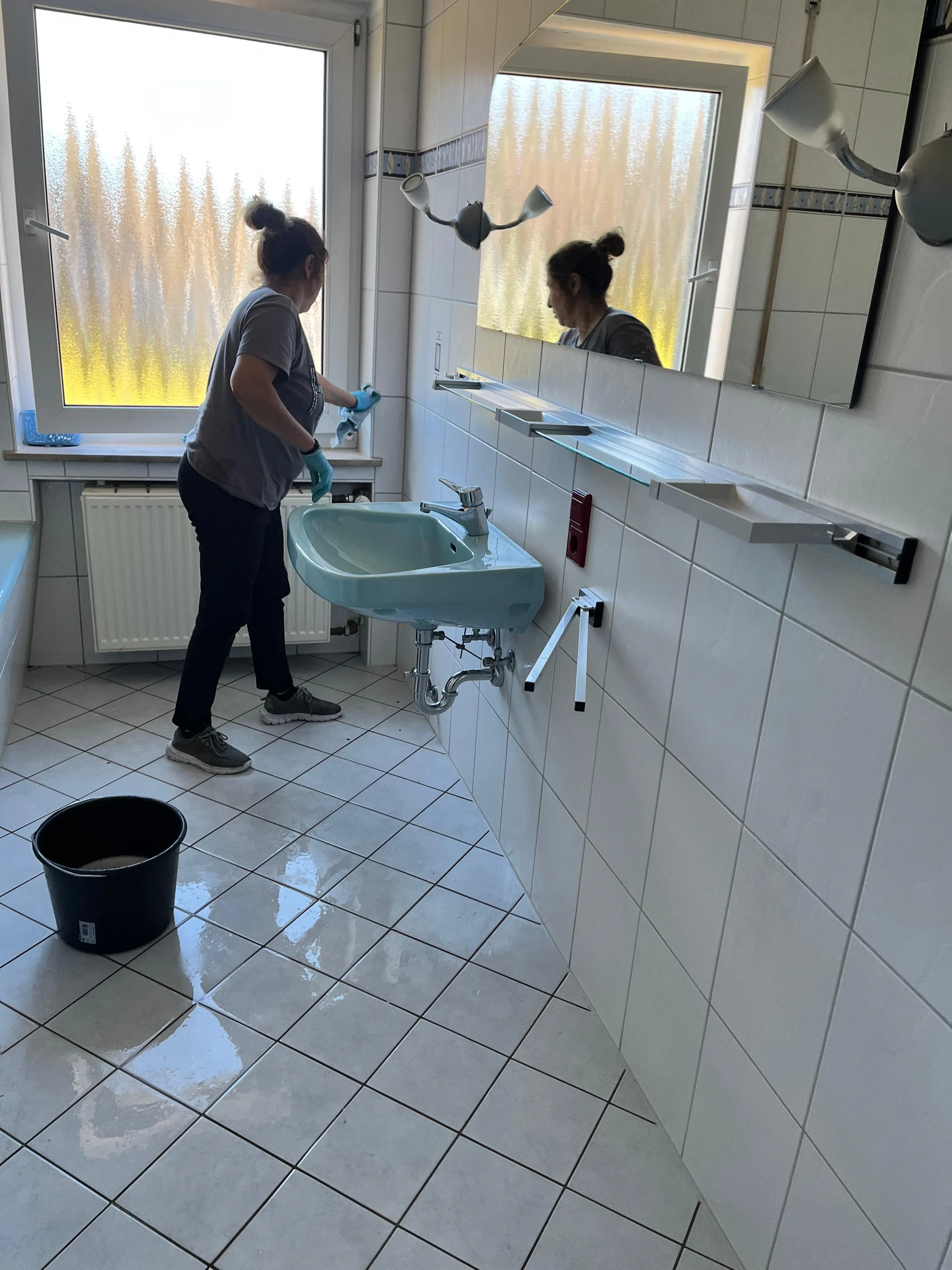 Fensterreinigung, Innenbereich