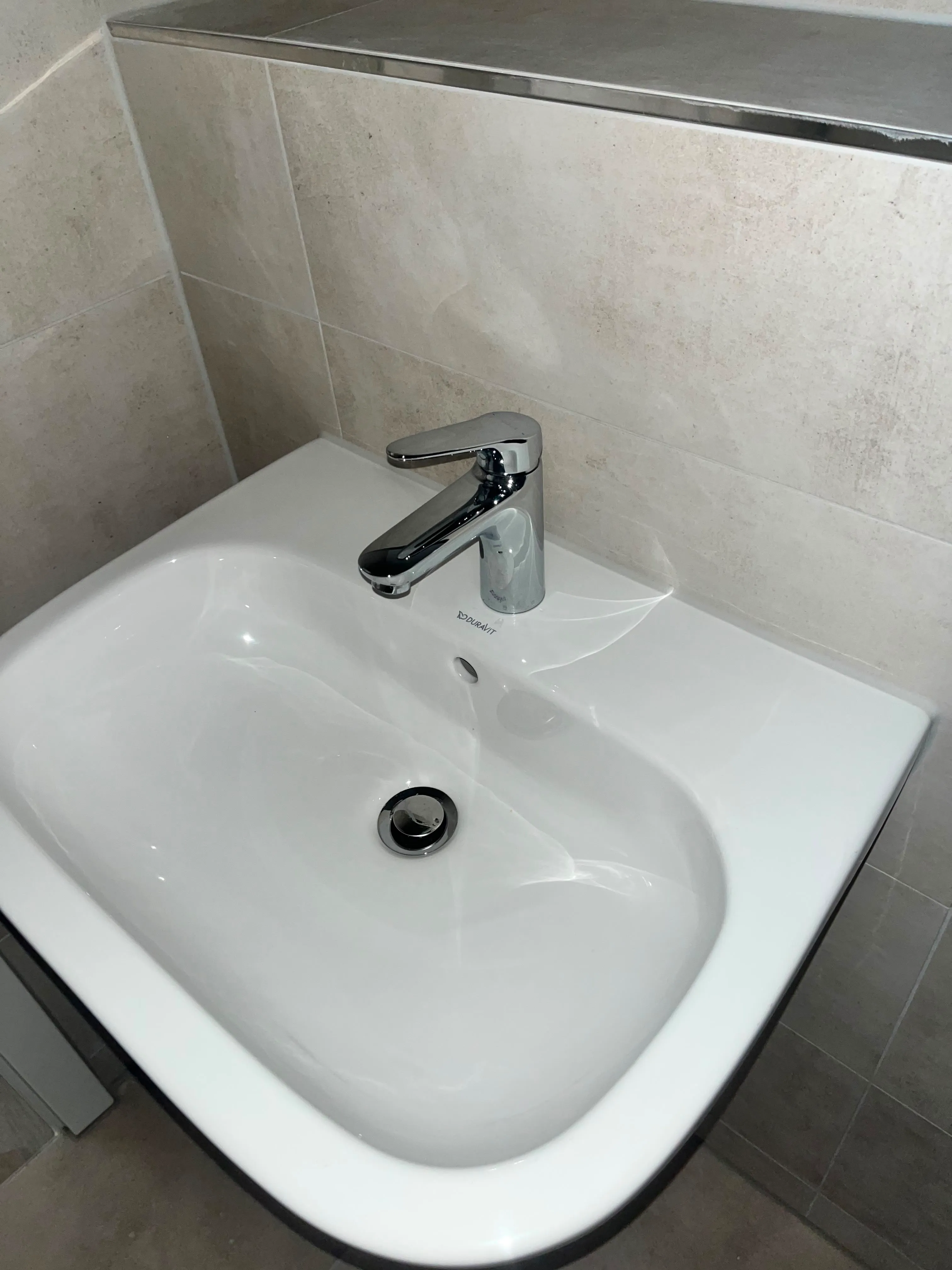 Waschbecken-Armatur, Detailansicht